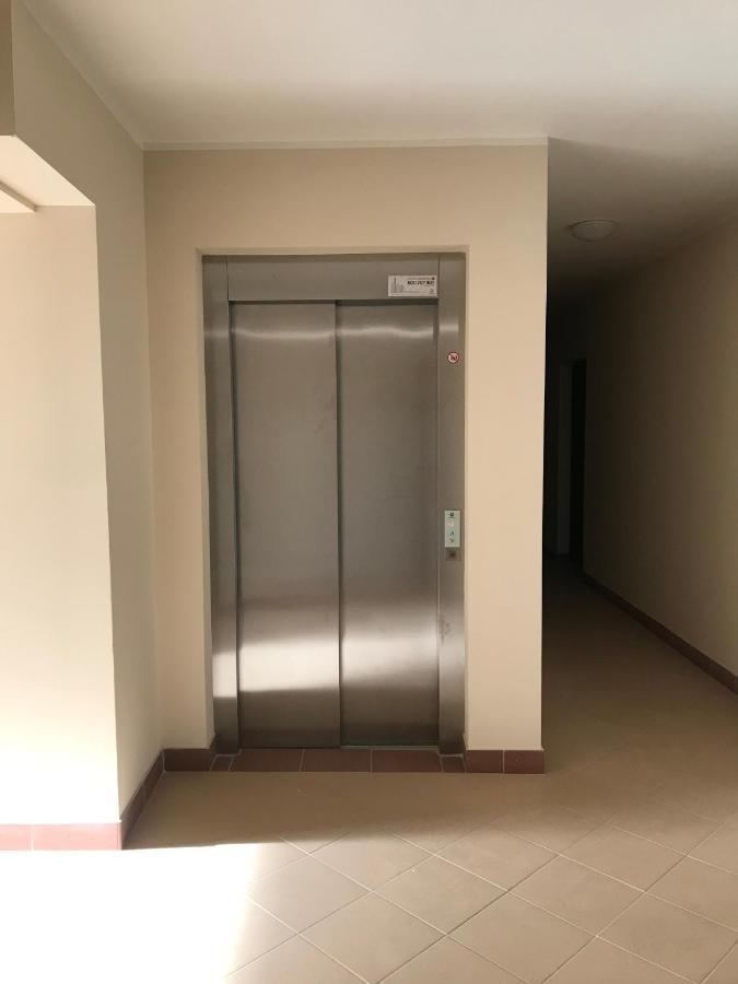 Apartament Holenderski Z Prywatnym Miejscem Postojowym W Garazu 코잘린 외부 사진